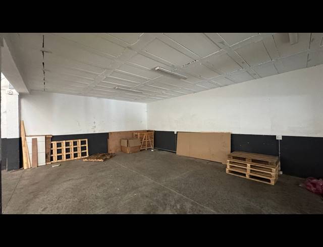 338M² WAREHOUSE TO LET IN LINBRO PARK